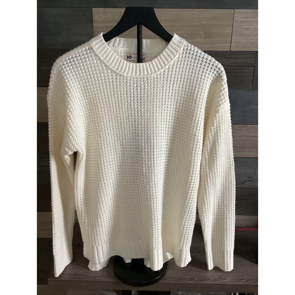 Womans SO Cream Color Sweater Size Med 100%‎ Acrylic